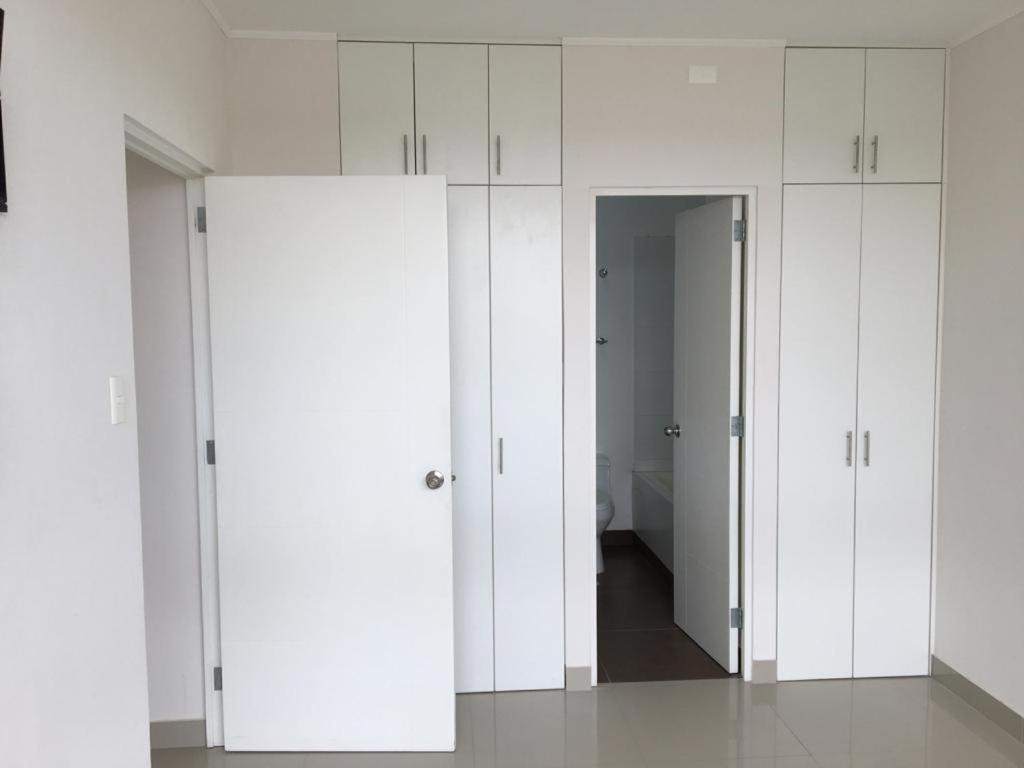 Departamento Tempu - Piuraアパートメント エクステリア 写真